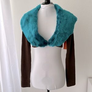 NWT Sweet by Miss Me Brown crop shrug sweater with faux fur teal collar sz S